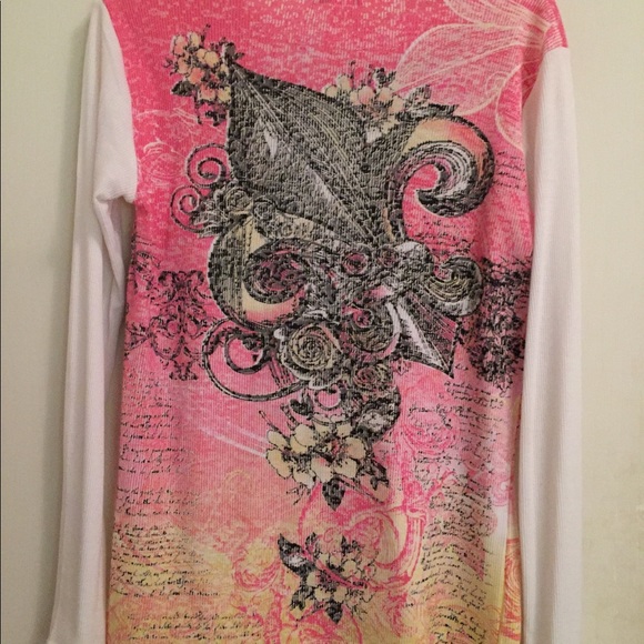 Shirt - Picture 2 of 3